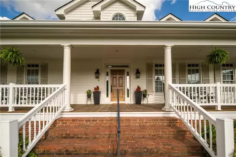 212 Johnson St, Boone, NC 28607 photo 3