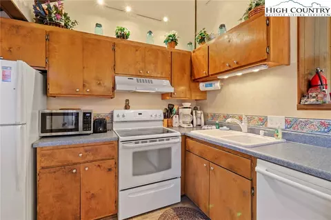 101 Hornbeam Rd #7-A, Beech Mountain, NC 28604 photo 8