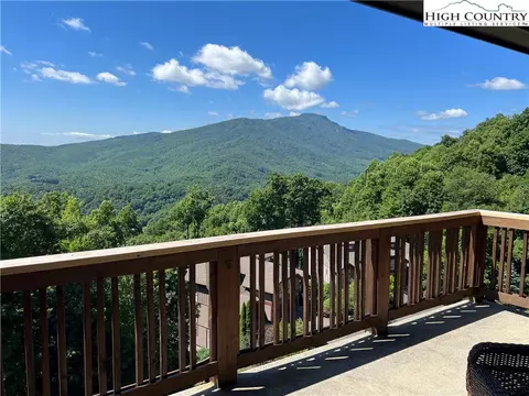 465 Indian Paintbrush Dr #RS-5, Banner Elk, NC 28604