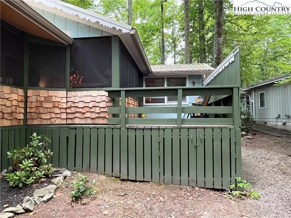  421 Windridge Rd, Newland, NC 28657 photo 31
