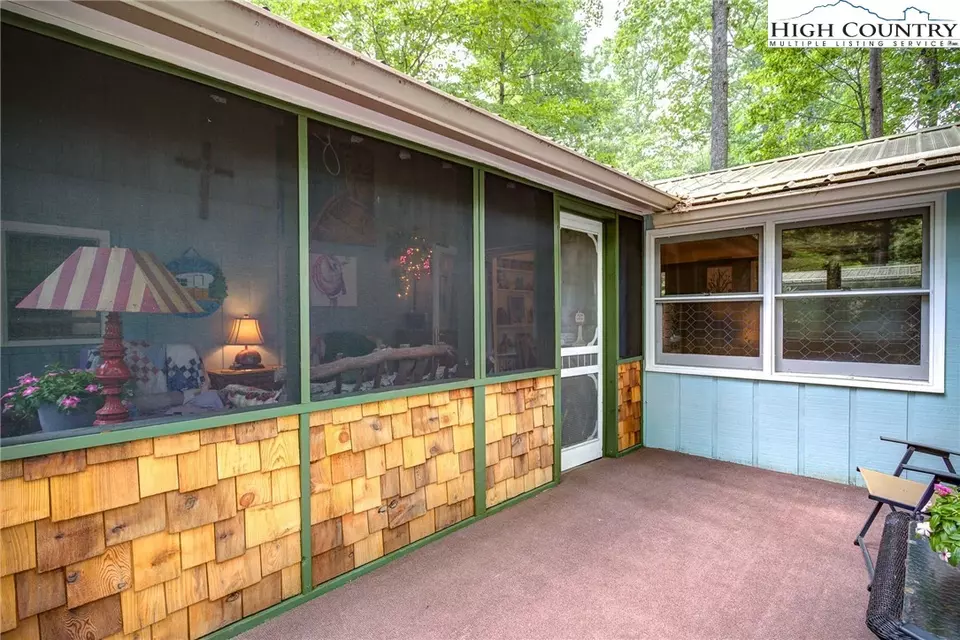  421 Windridge Rd, Newland, NC 28657 photo 30