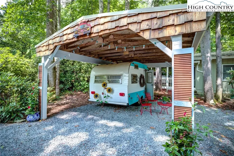  421 Windridge Rd, Newland, NC 28657 photo 37