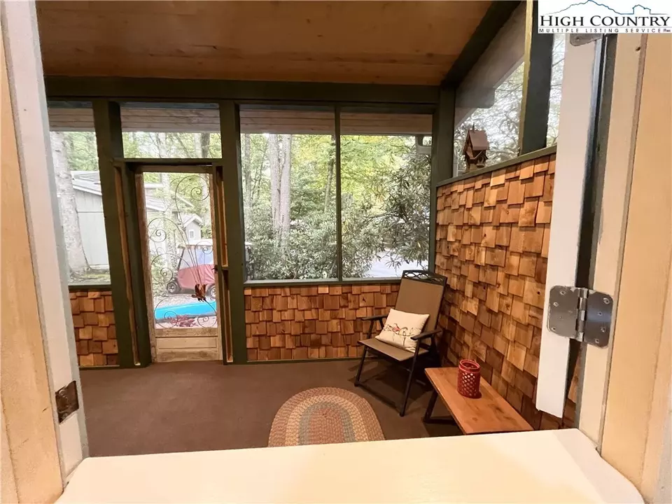  421 Windridge Rd, Newland, NC 28657 photo 23