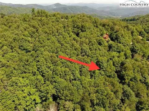 000 Chestnut Ridge Trl, Seven Devils, NC 28604