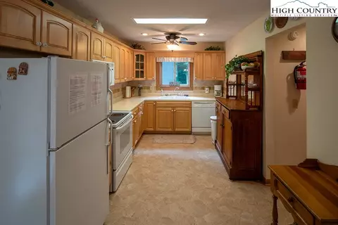 105107 Greenbriar Rd, Beech Mountain, NC 28604 photo 7