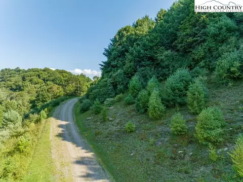 tbd Old Barn Rd, Vilas, NC 28692 photo 3