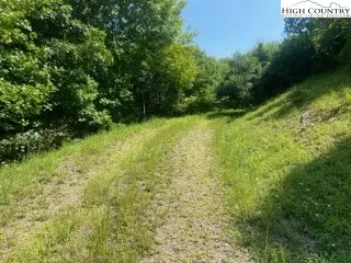 tbd Old Barn Rd, Vilas, NC 28692 photo 4