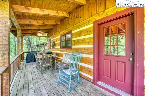 247 Streamside Ln, Seven Devils, NC 28604 photo 4