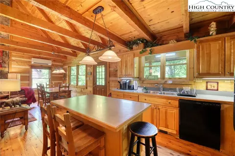 247 Streamside Ln, Seven Devils, NC 28604 photo 9