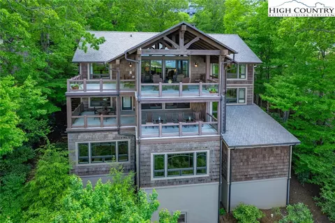 717 Green Hill Rd, Blowing Rock, NC 28605
