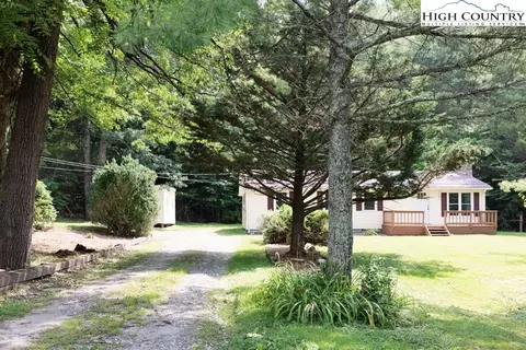 120 Dean Ln, Newland, NC 28657