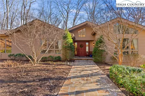 1146 Vista Way, Linville, NC 28646