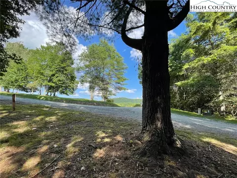 34 Fox Crest Overlook, Jefferson, NC 28644