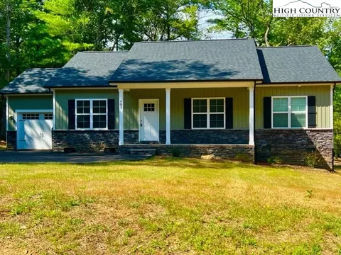 593 County Downs Ave, Roaring Gap, NC 28668
