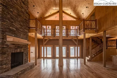 1501 Beech Mountain Pkwy, Banner Elk, NC 28604 photo 2