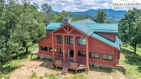 1501 Beech Mountain Pkwy, Banner Elk, NC 28604