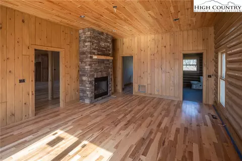 1501 Beech Mountain Pkwy, Banner Elk, NC 28604 photo 4