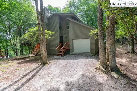 603 Charter Hills Rd, Beech Mountain, NC 28604