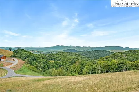 S7 Sky Rock Trail, Banner Elk, NC 28604