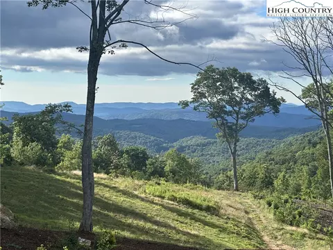 1701 Wildcat Rd, Deep Gap, NC 28618 photo 6