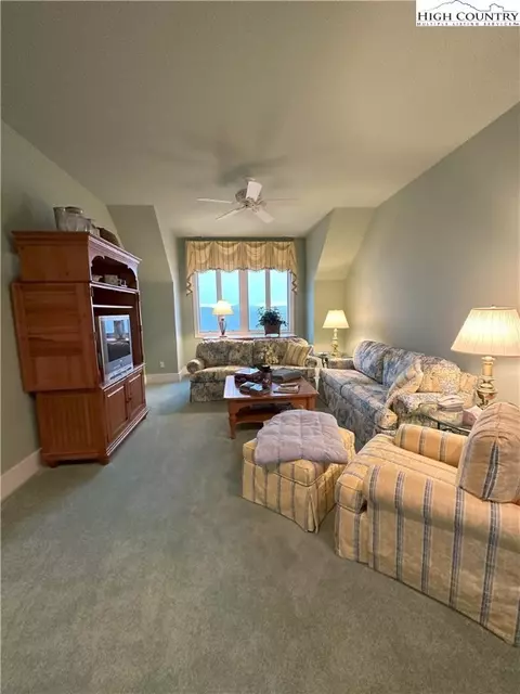 596 Troon Ave, Roaring Gap, NC 28668 photo 18