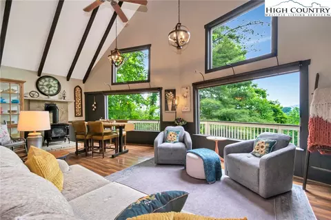 208 Rainbow Trl, Boone, NC 28607 photo 10
