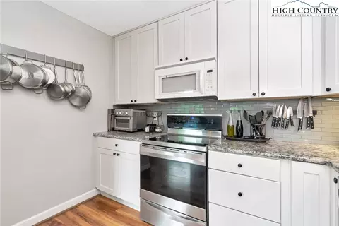 208 Rainbow Trl, Boone, NC 28607 photo 21