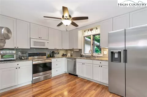 208 Rainbow Trl, Boone, NC 28607 photo 18