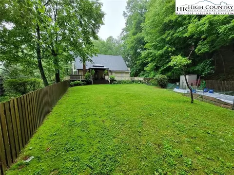 208 Rainbow Trl, Boone, NC 28607 photo 6