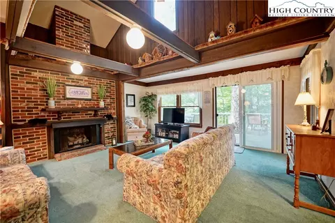 104 Ladybug Ln, Beech Mountain, NC 28604 photo 11