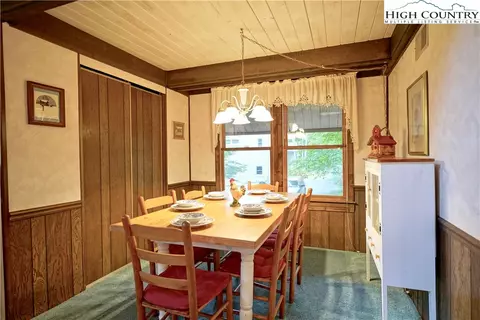 104 Ladybug Ln, Beech Mountain, NC 28604 photo 9