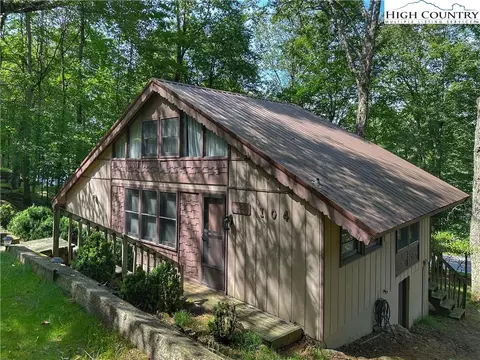 104 Ladybug Ln, Beech Mountain, NC 28604 photo 3