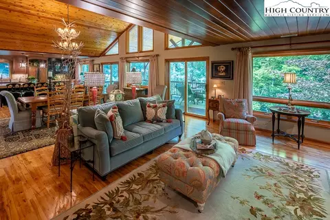 127 Apple Tree, Boone, NC 28607 photo 9