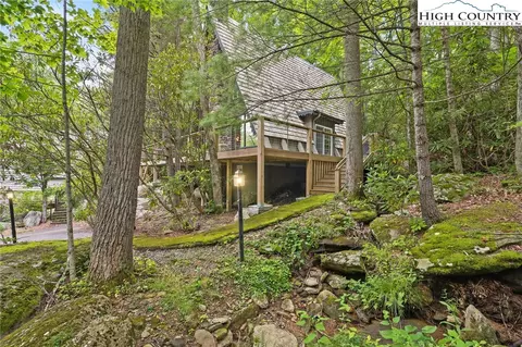 133 Shagbark Ln, Boone, NC 28607