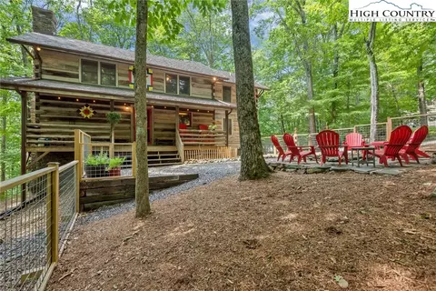 711 Homestead Rd, Todd, NC 28684