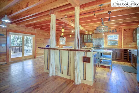 504 Cedar Ridge Dr, Todd, NC 28684 photo 7