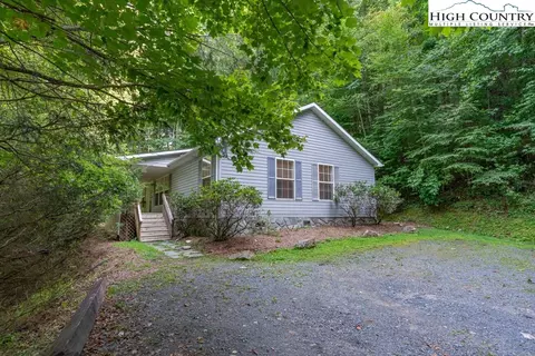 1207 Laurel Branch Rd, Vilas, NC 28692