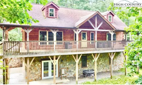 238 Harrison Ln, Boone, NC 28607