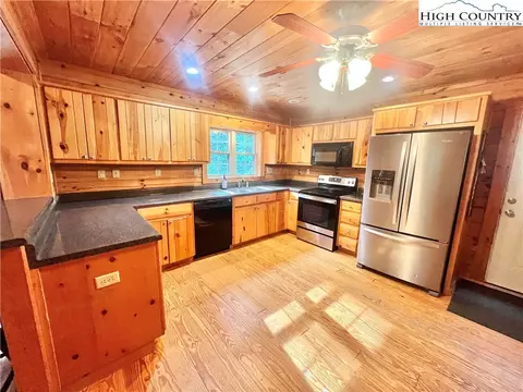 238 Harrison Ln, Boone, NC 28607 photo 11