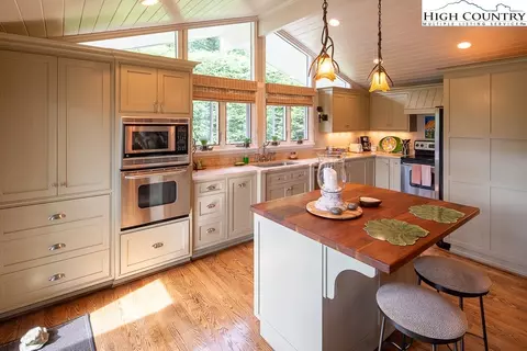 213 Elm, Boone, NC 28607 photo 8