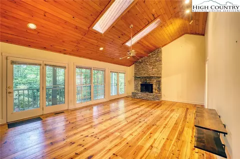 634 Schaffer Rd, Boone, NC 28607 photo 2