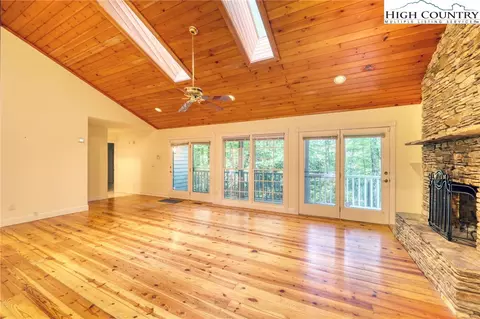 634 Schaffer Rd, Boone, NC 28607