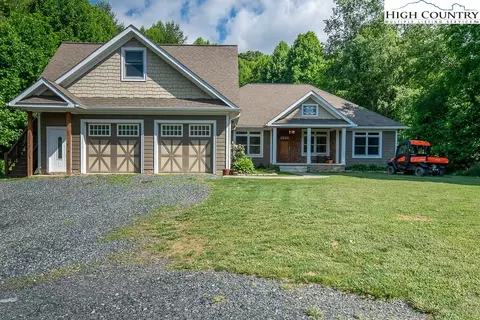2870 Chestnut Hill Rd, Crumpler, NC 28617