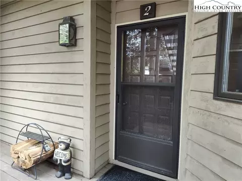 264 Evergreen Dr #RHODODENDRON 2, Blowing Rock, NC 28605