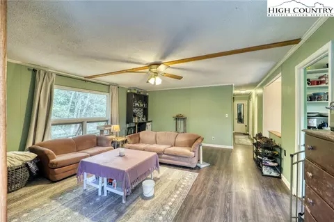 191 Alex Wellborn Rd, Deep Gap, NC 28618 photo 9