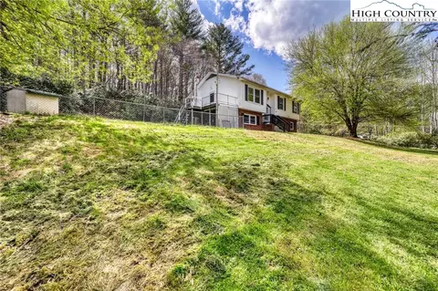 191 Alex Wellborn Rd, Deep Gap, NC 28618 photo 3