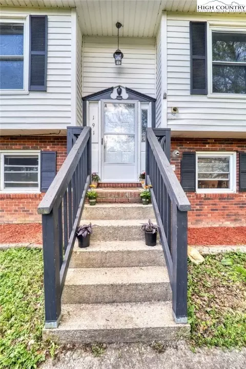 191 Alex Wellborn Rd, Deep Gap, NC 28618 photo 5