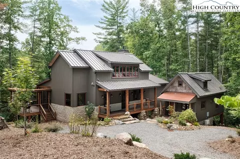 234 Fish Camp Dr, Nebo, NC 28761
