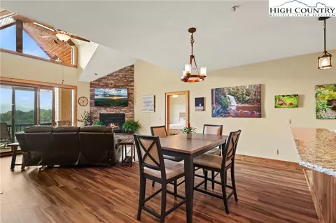 584 Penny Ln #2B, Banner Elk, NC 28604