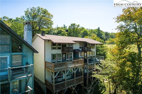 100 Skiway Rd #4, Beech Mountain, NC 28604 photo 2